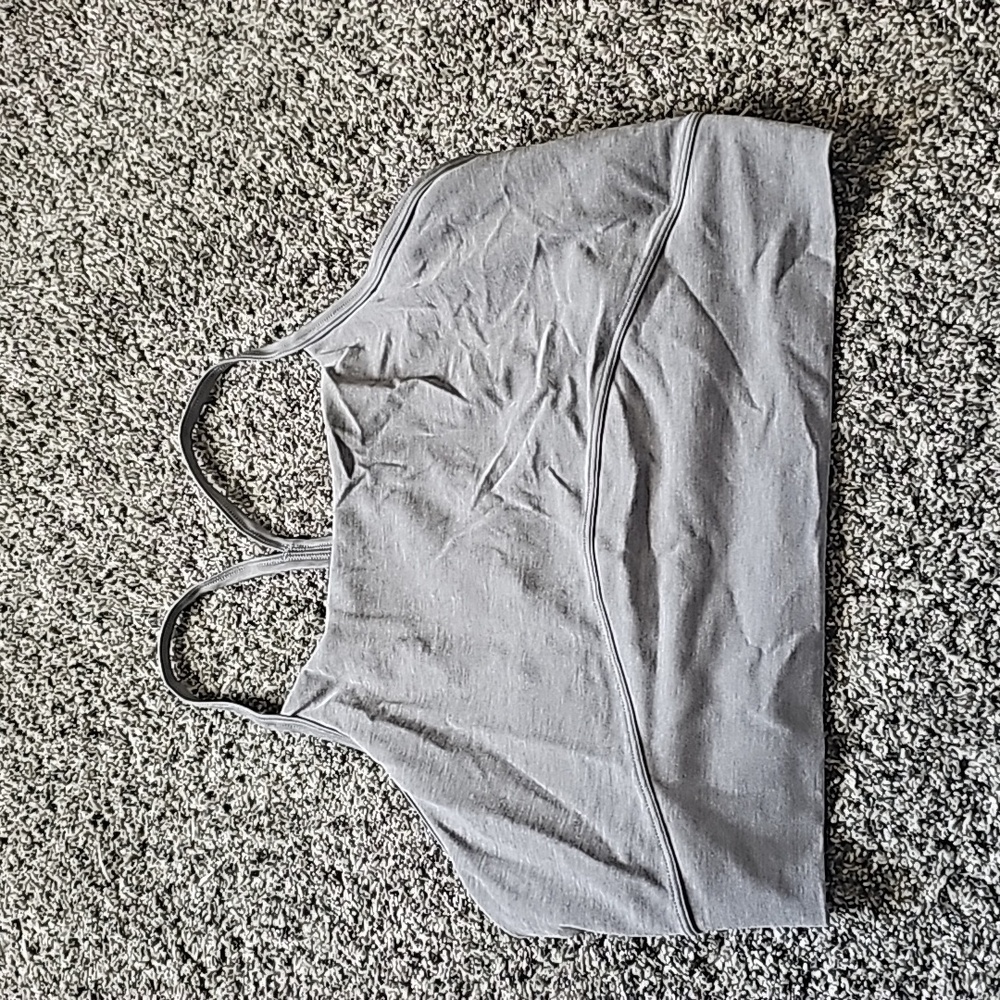 Stori size 10 sports bra